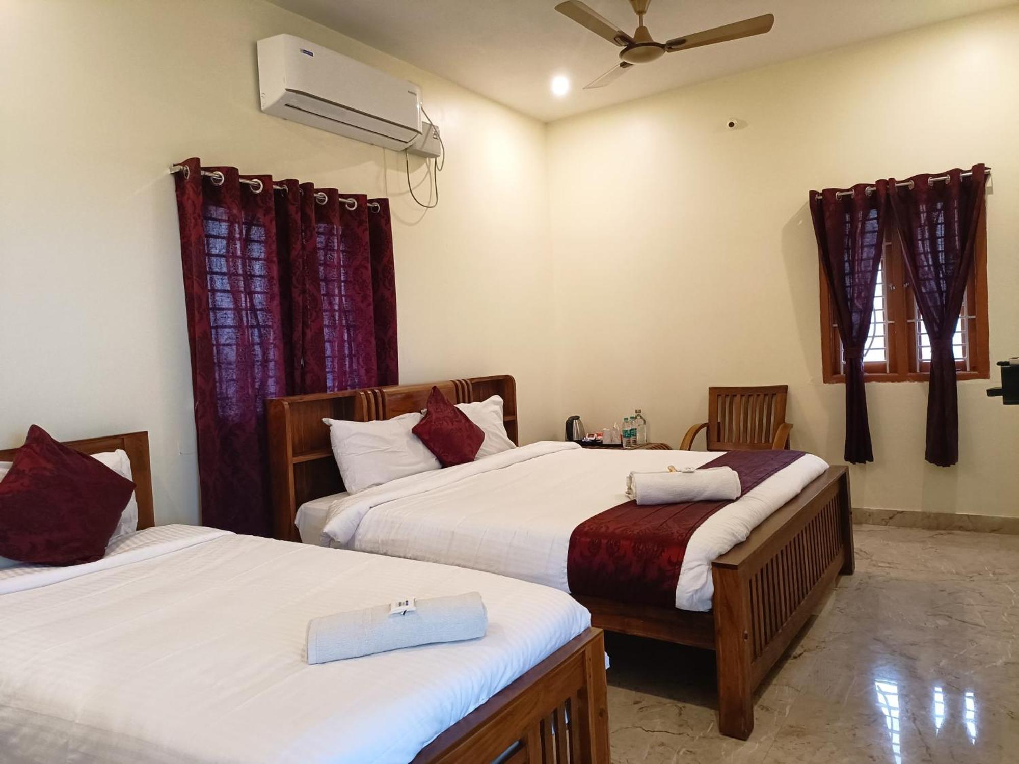 Bairava Bliss Inn ราเมศวาราม ภายนอก รูปภาพ
