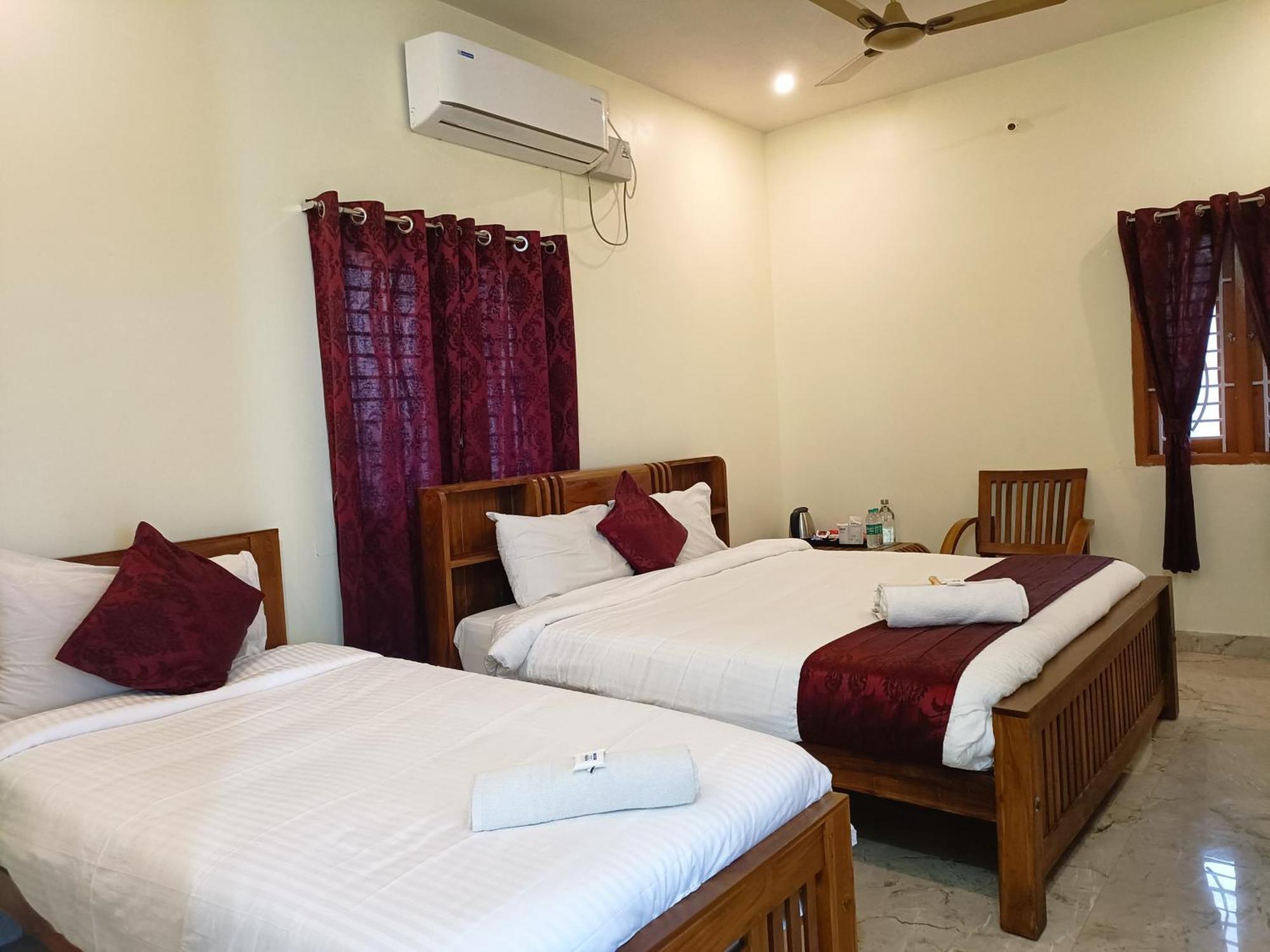 Bairava Bliss Inn ราเมศวาราม ภายนอก รูปภาพ